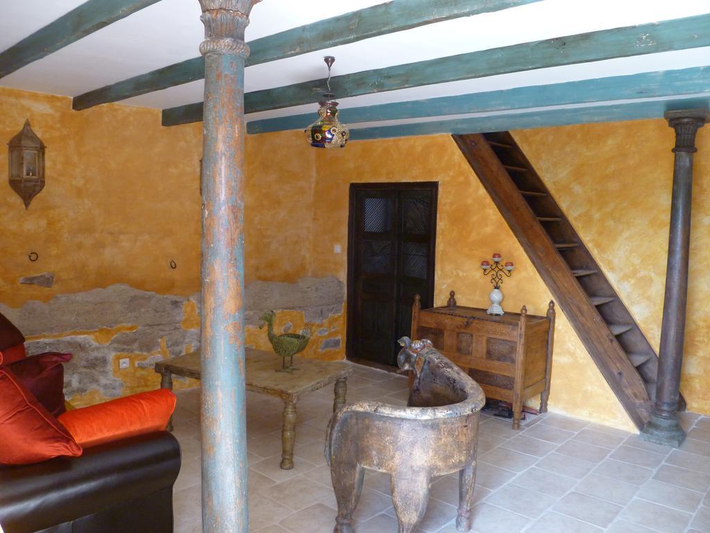 Mas Du Puits D'Amour Orange  Exterior foto